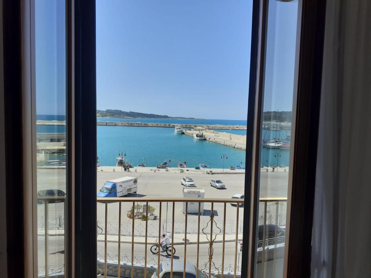 Tagliamento & Molo Apartment เวียสเต ภายนอก รูปภาพ