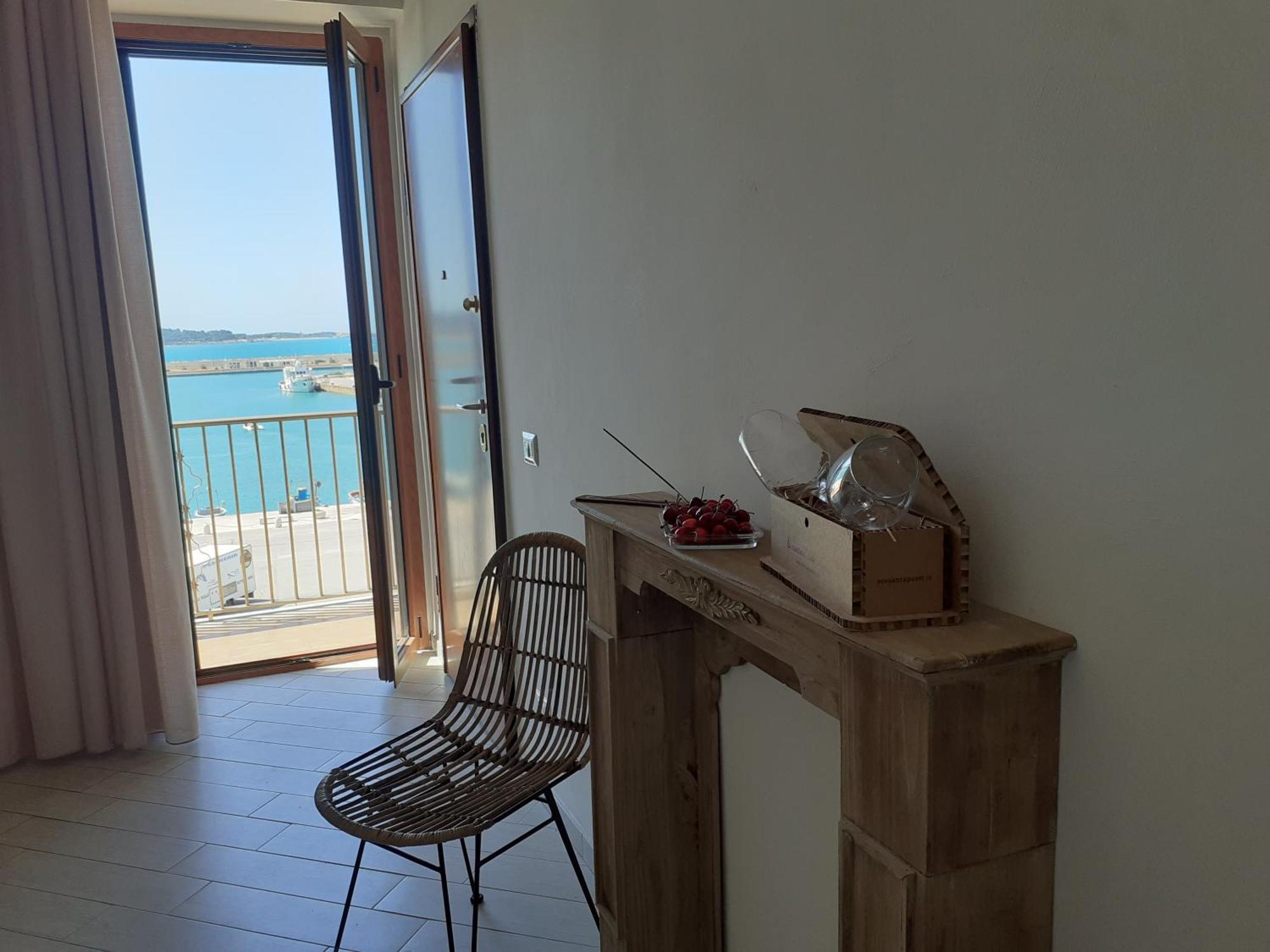 Tagliamento & Molo Apartment เวียสเต ภายนอก รูปภาพ
