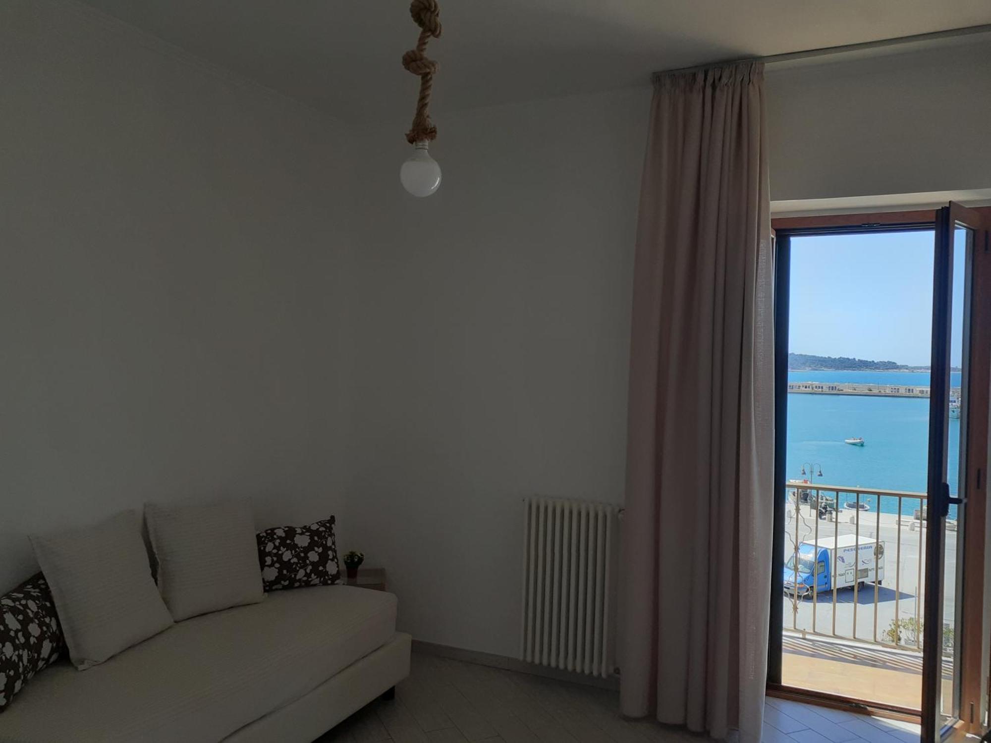 Tagliamento & Molo Apartment เวียสเต ภายนอก รูปภาพ